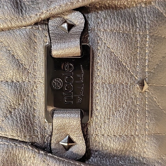 Nicole Miller Studded Quilted Vegan Fauw leather small bag, Silver - Picture 3 of 9